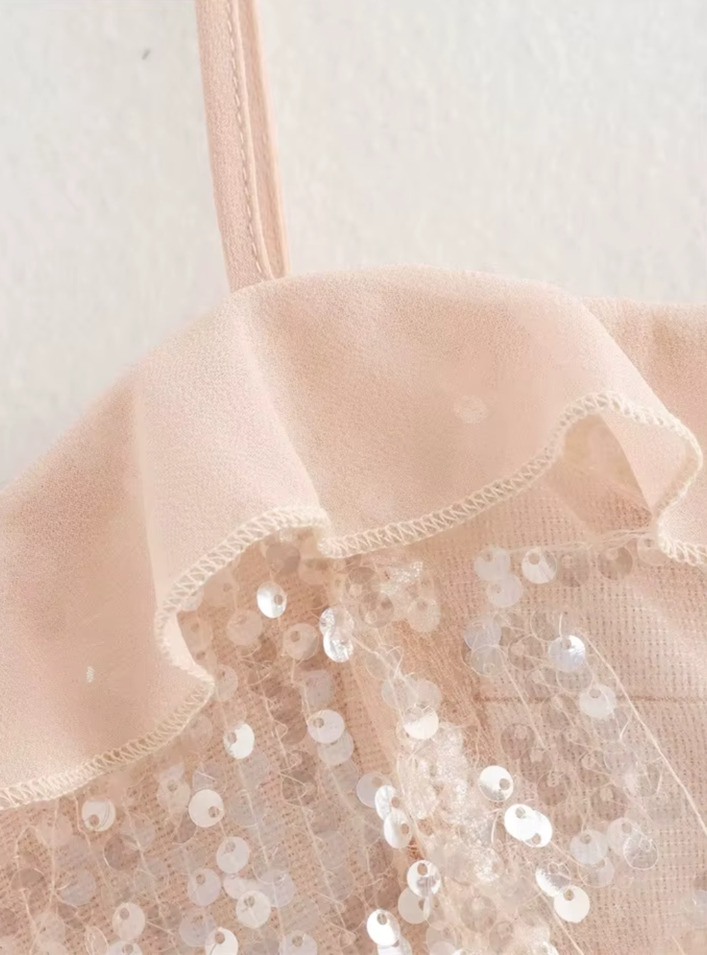 Pailletten-Chiffon Top mit Rüschen zoom