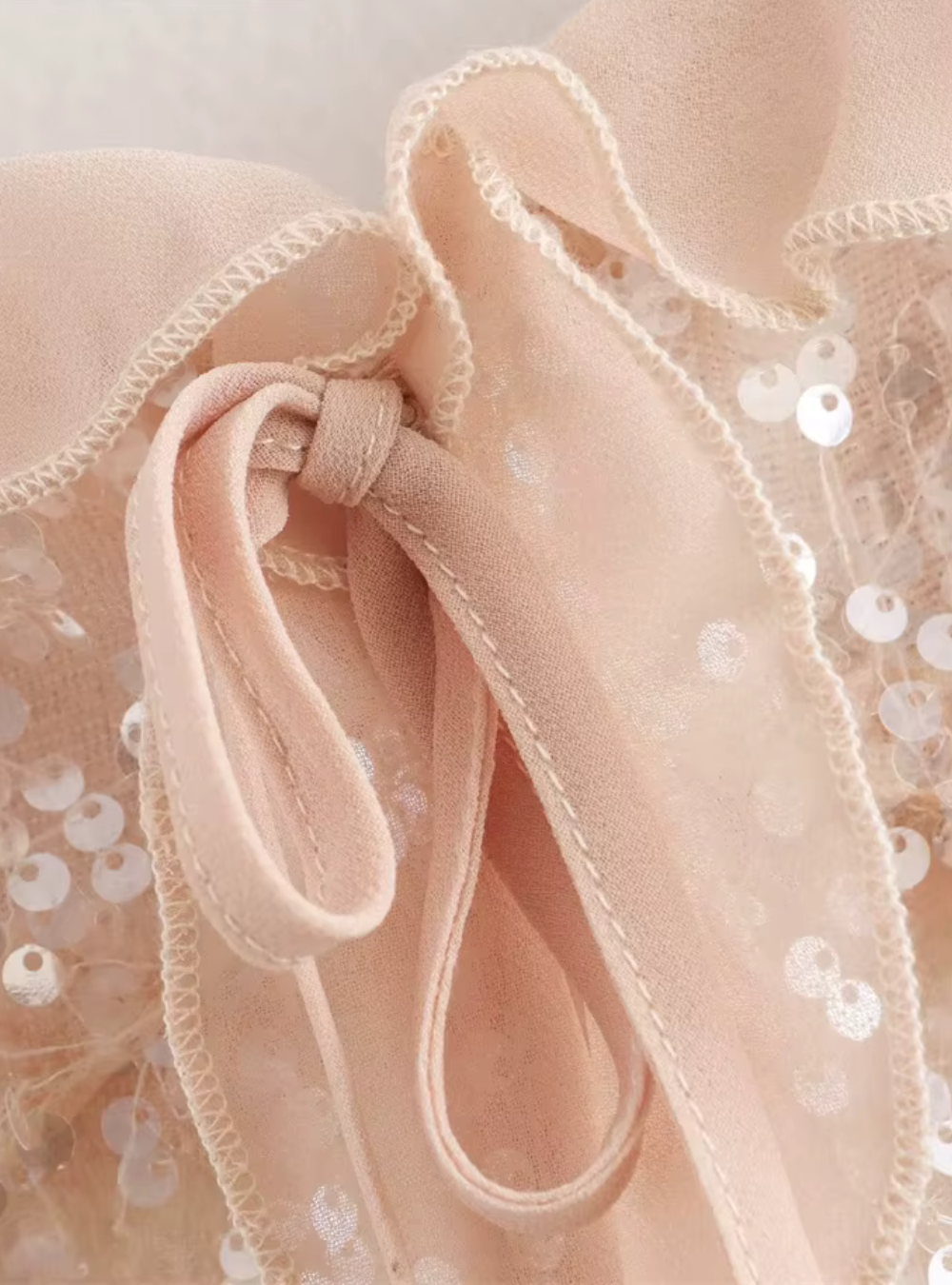 Pailletten-Chiffon Top mit Rüschen zoom