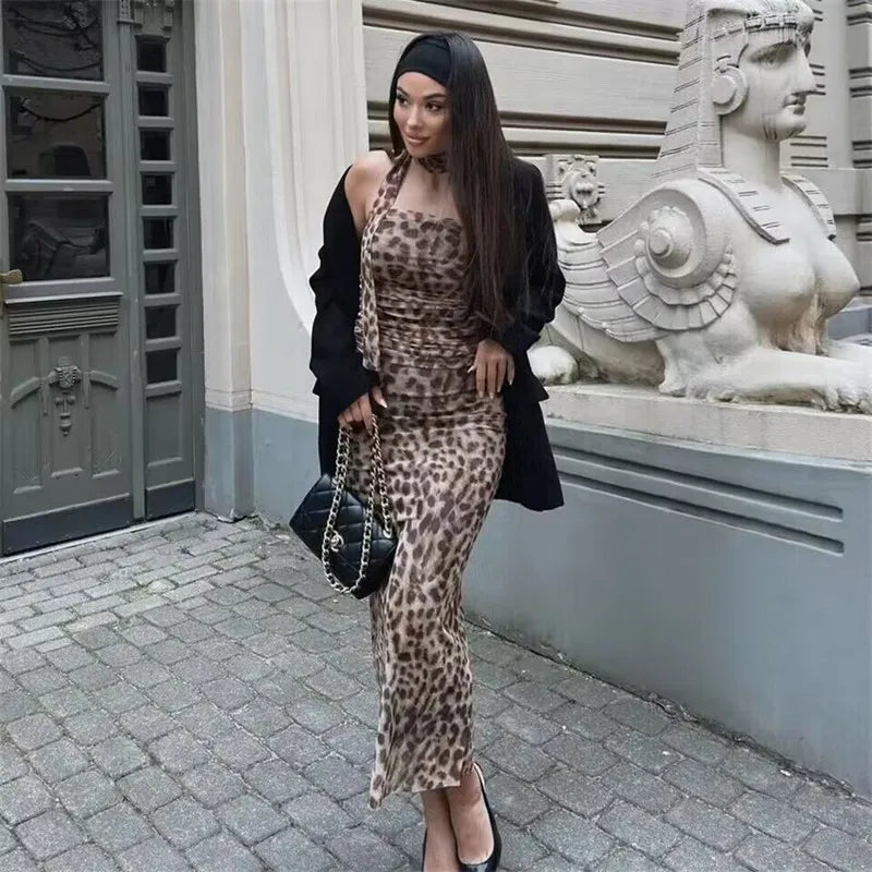Zweiteiler mit Leopardenmuster